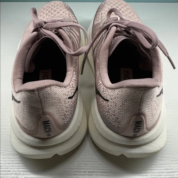 Women’s Hoka Mach 6- Size 7.5 US - Picture 4 of 17